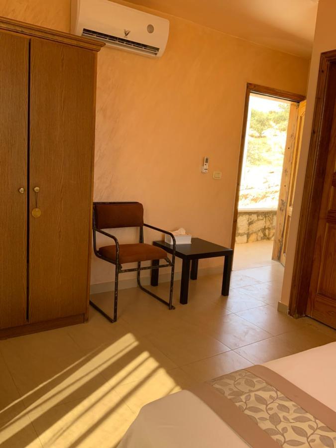 הוילה מאדאבה Town Of Mount Nebo מראה חיצוני תמונה