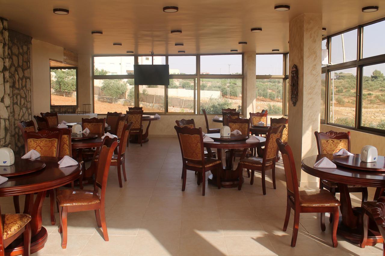 הוילה מאדאבה Town Of Mount Nebo מראה חיצוני תמונה
