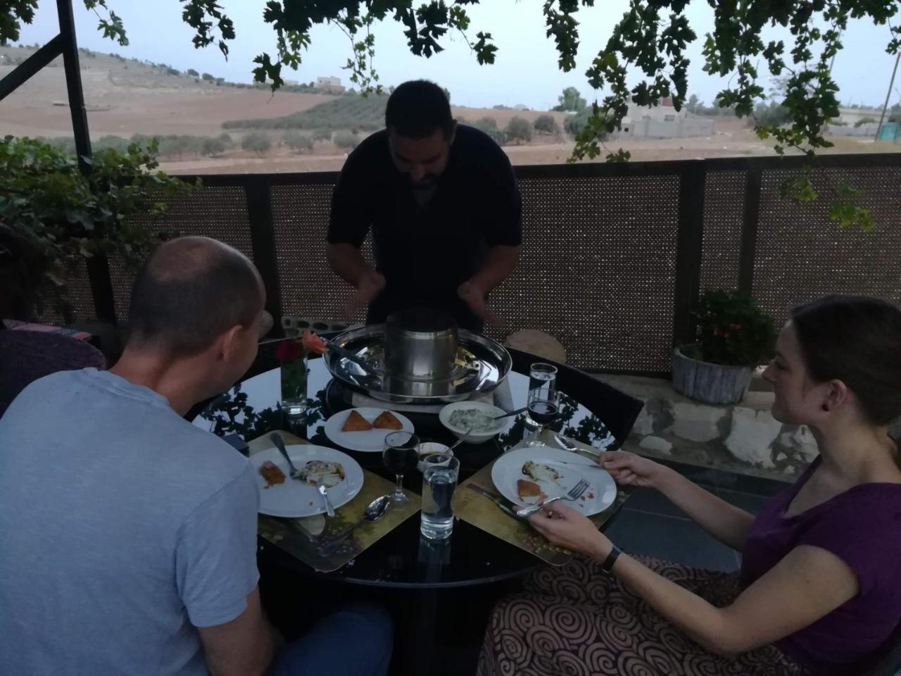 הוילה מאדאבה Town Of Mount Nebo מראה חיצוני תמונה